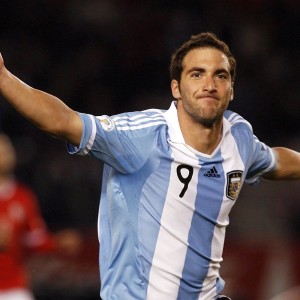 官方娱乐平台-烈焰与星条旗，穆古鲁扎的二十赛季与球迷的狂欢，穆古鲁扎二十赛季，烈焰、星条旗与球迷狂欢